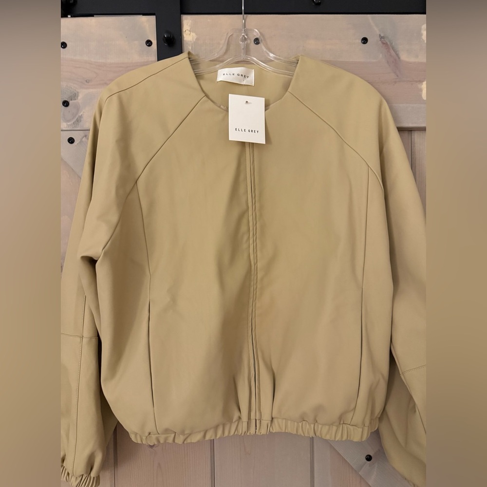 NWT Elle Grey Faux Leather Bomber Jacket